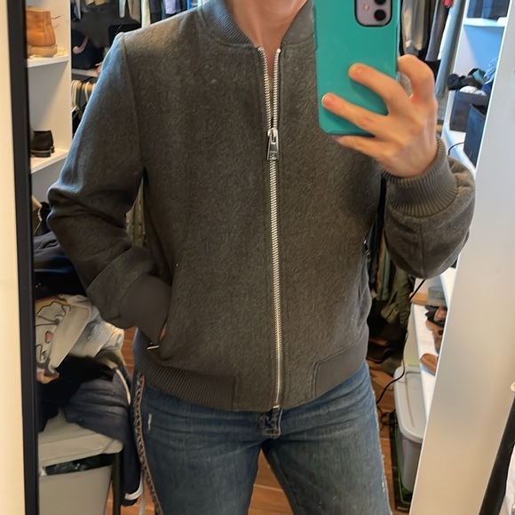 Levi’s Gray Varsity Zip-up Jacket - size Small - Picture 4 of 4